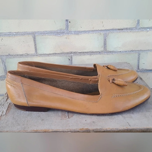 Vintage Tassle Loafers - Picture 1 of 9
